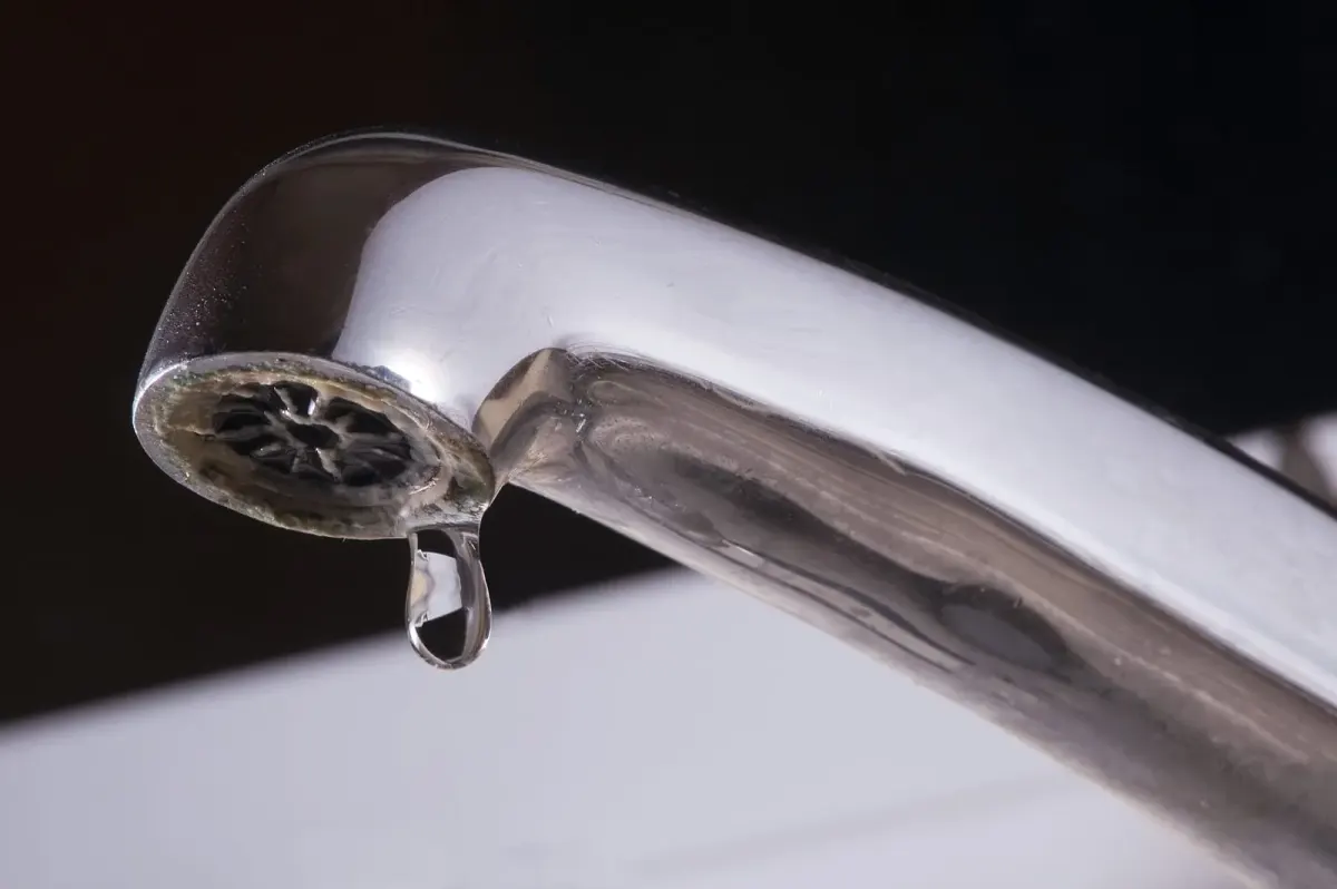 How to Fix a Dripping Faucet