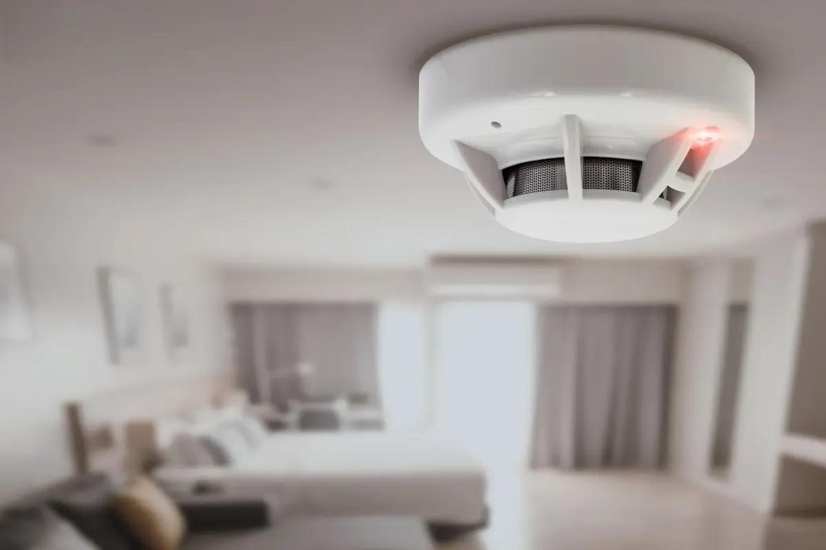 Hardwired smoke detector installed in a Tampa home