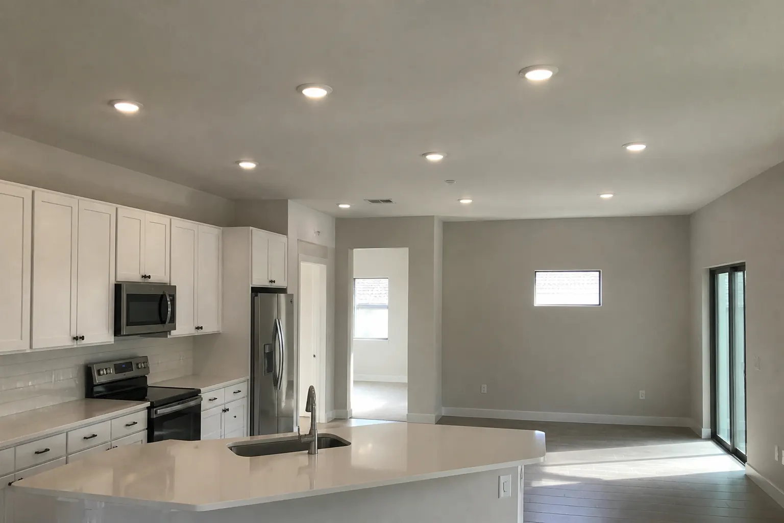 Recessed LED can lights in a Tampa kitchen ceiling